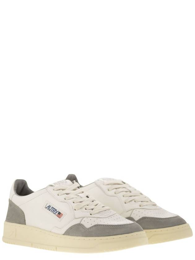 MEDALIST LOW - Sneakers in goatskin and suede - AUTRY - BALAAN 4