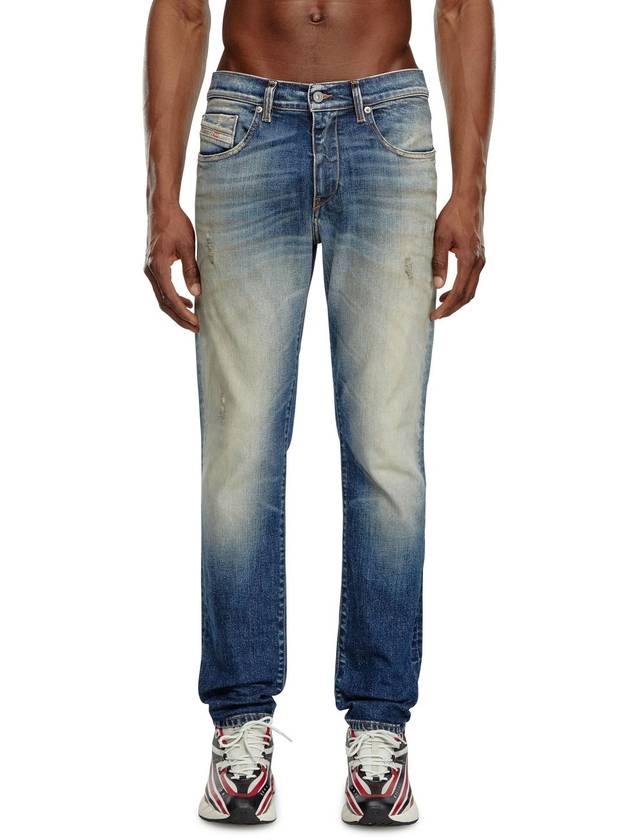 2019 D Strukt Slim Jeans Medium Aged Denim - DIESEL - BALAAN 2