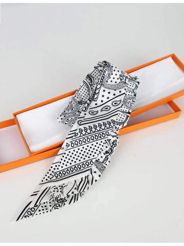 Eperon D'Or Bandana Twilly Scarf Blanc - HERMES - BALAAN 4