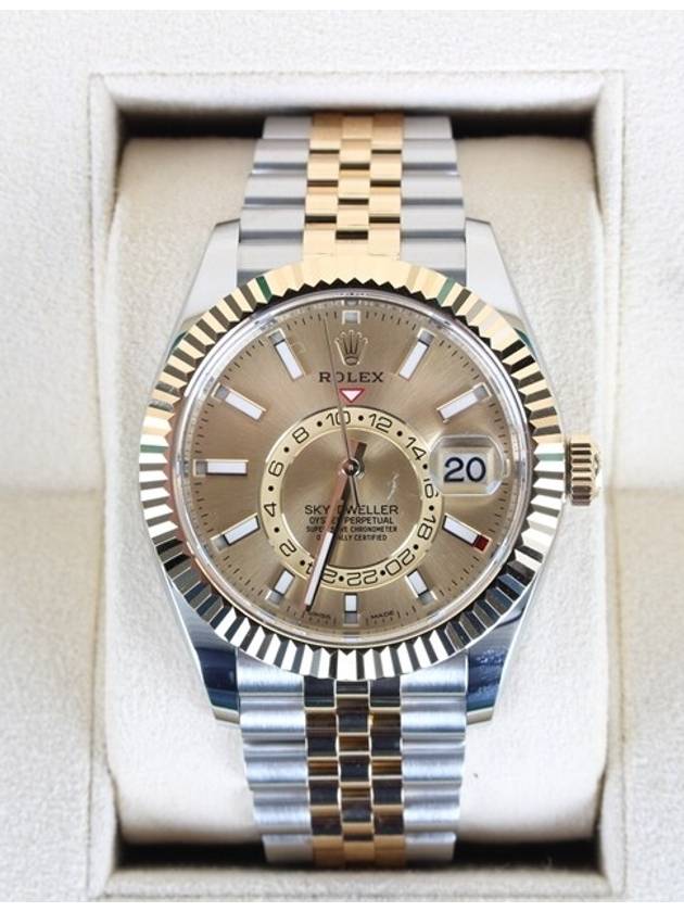 Rolex Skydweller Jubilee Champagne Edition 22 Years Old - ROLEX - BALAAN 3