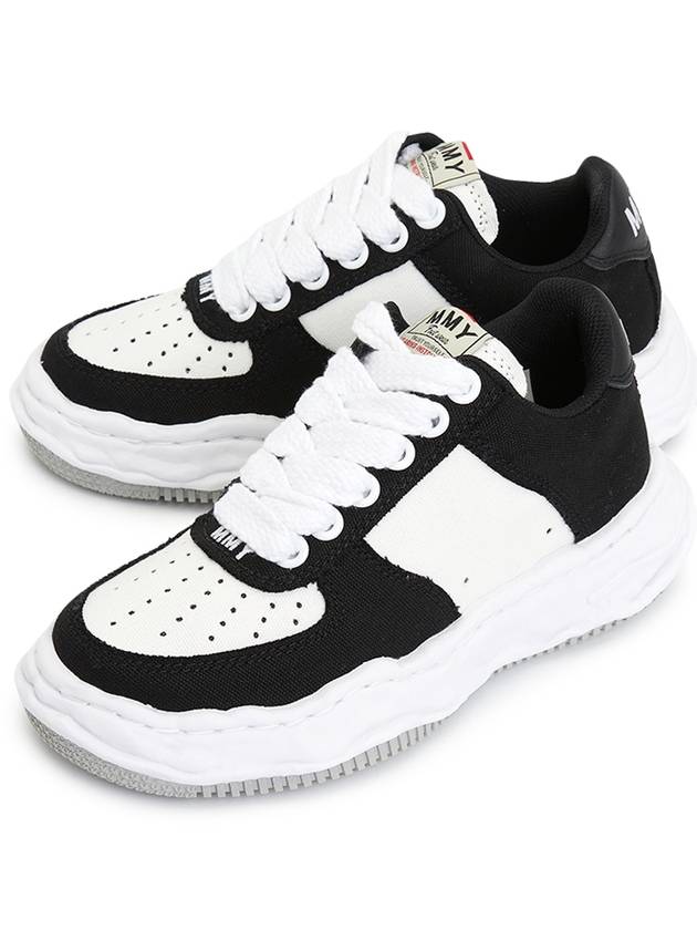 Wayne OG Sole Canvas Low Top Sneakers Black White - MAISON MIHARA YASUHIRO - BALAAN 2