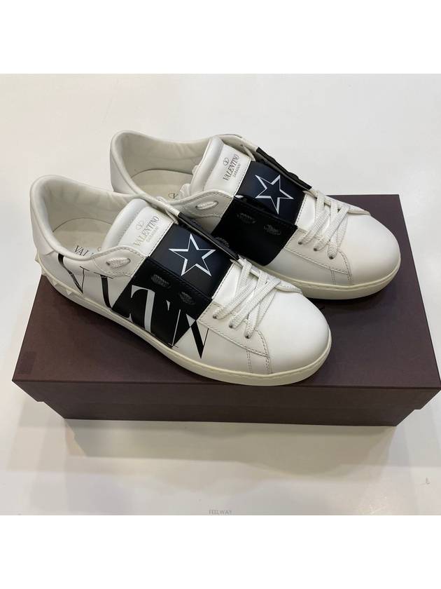 Men's Open Hidden Logo Star Leather Low Top Sneakers White - VALENTINO - BALAAN 2