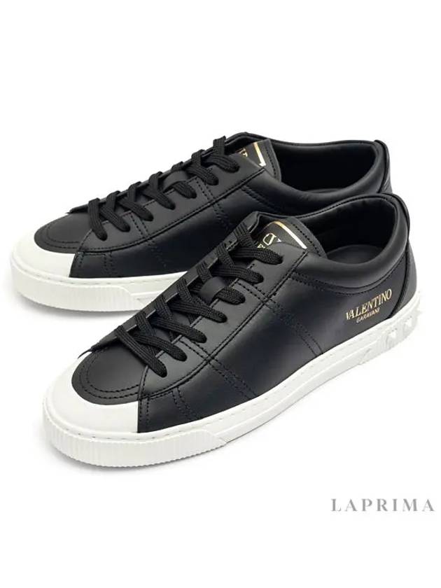 City Planet Studded Low-Top Sneakers Black - VALENTINO - BALAAN 5