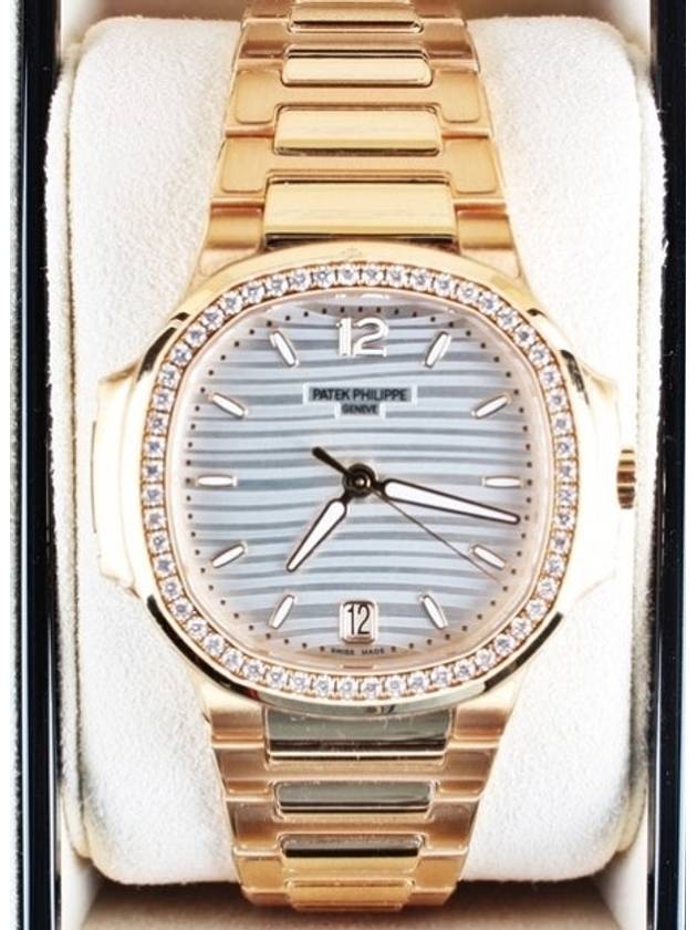 Nautilus 7118R 24 years - PATEK PHILIPPE - BALAAN 3