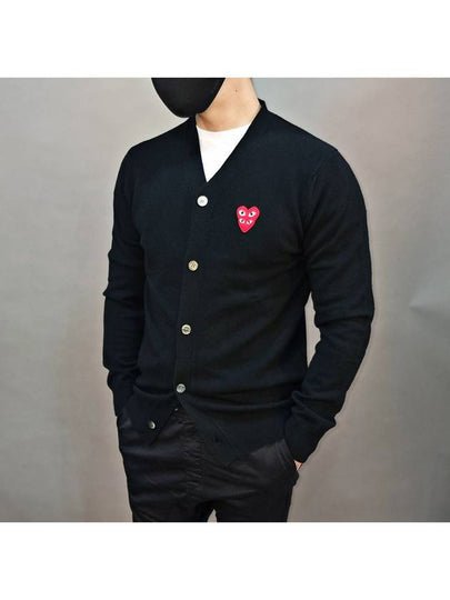 Men's Double Heart Wappen V-Neck Cardigan P1 N076 1 Black - COMME DES GARCONS PLAY - BALAAN 2