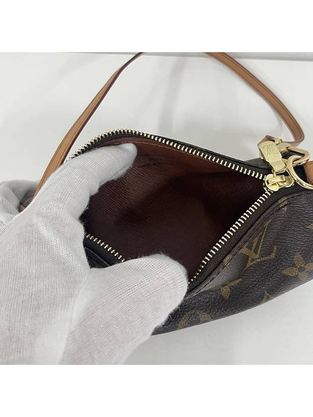 women pouch bag - LOUIS VUITTON - BALAAN 8