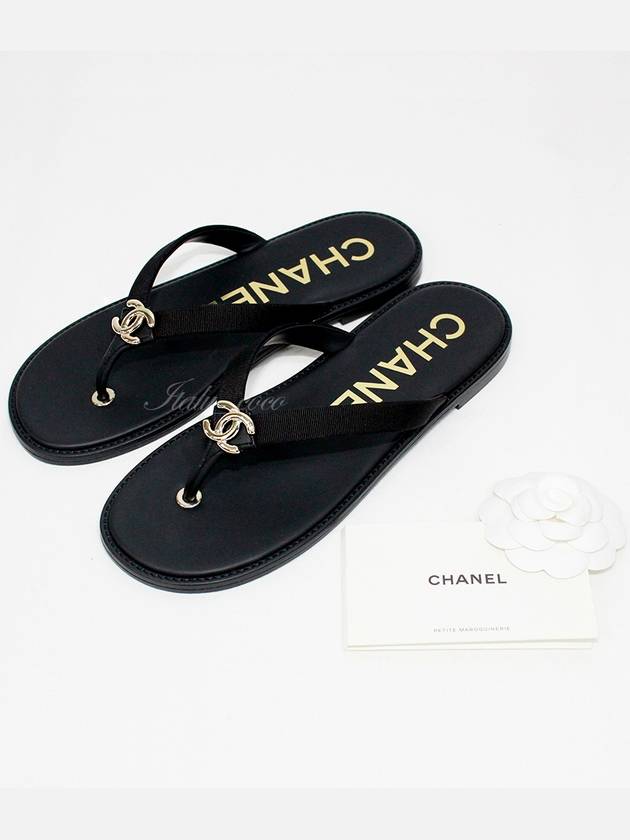 Women's CC Logo Flip Flops Black - CHANEL - BALAAN 5