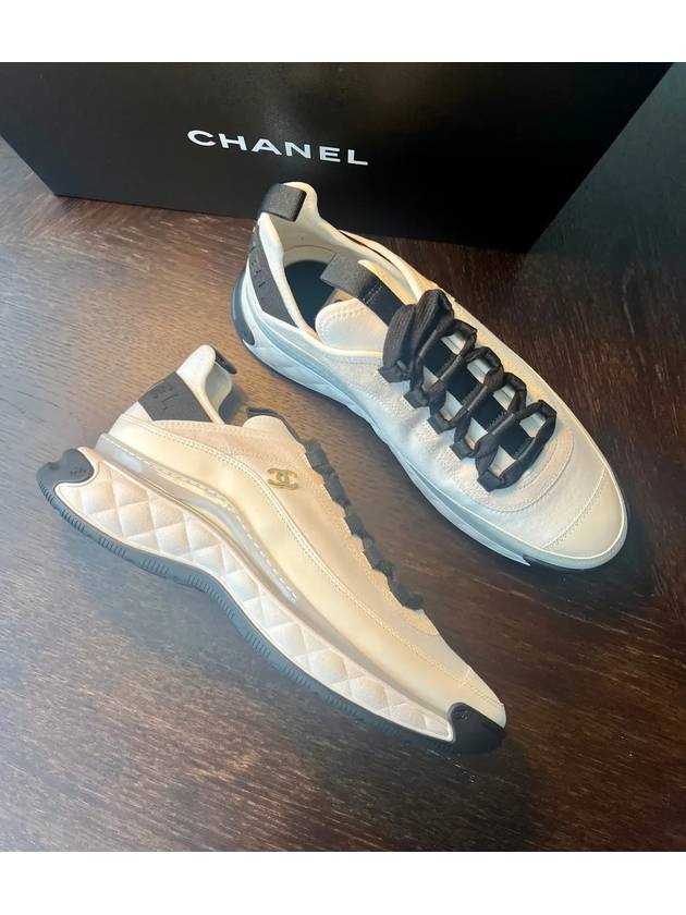 Mixed Fibers Velvet Calfskin Low Top Sneakers Black - CHANEL - BALAAN 7