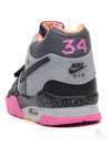 01682933001Surprise Release Limited EditionAir Trainer 3 Premium QSHorse Racing - NIKE - BALAAN 2