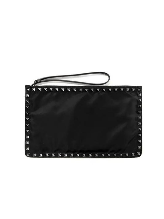 Rockstud Clutch Bag Black - VALENTINO - BALAAN.