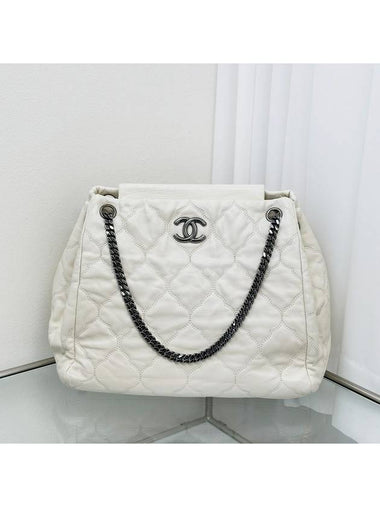 12th Vintage Ivory Black Nickel Chain Accordion Shoulder Bag 4VCHB27650 - CHANEL - BALAAN 1