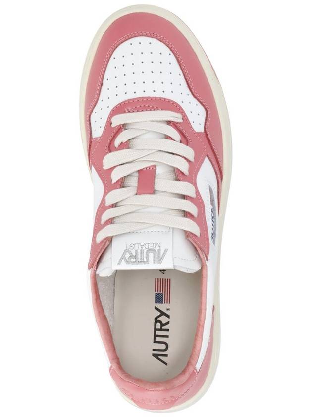 Pink And White 'Medalist' Low Top Sneakers In Cow Leather - AUTRY - BALAAN 4