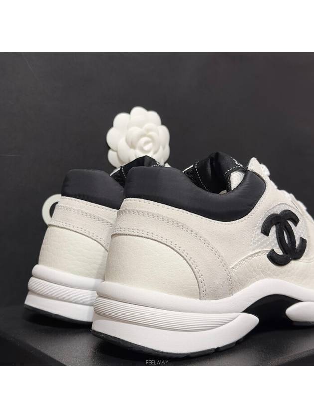 Women's Cruise Sneakers White Mesh Calfskin - CHANEL - BALAAN 7