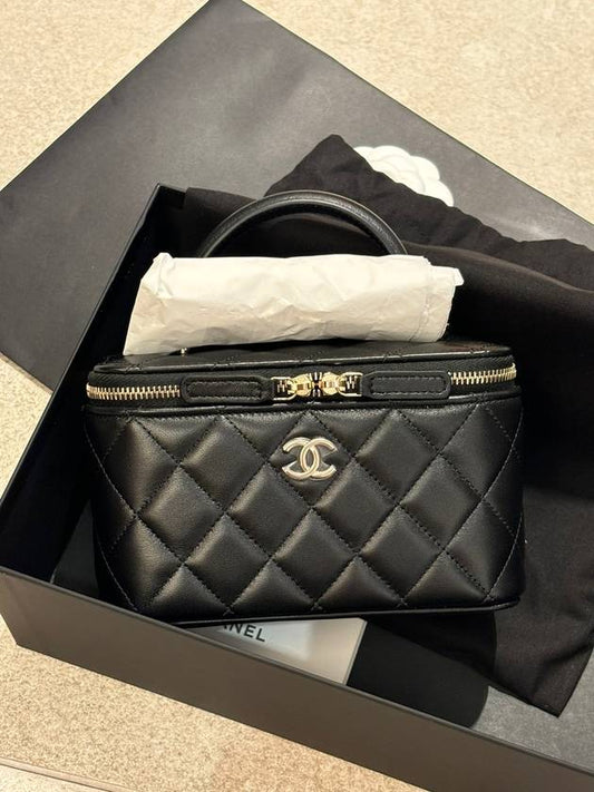 Vanity Lambskin Black Gold - CHANEL - BALAAN 1