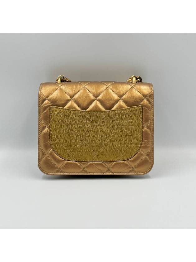 Calfskin CC logo season bag gold flap small AS0784 - CHANEL - BALAAN 5