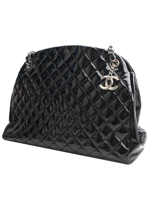 Black patent mademoiselle bowling bag - CHANEL - BALAAN 2