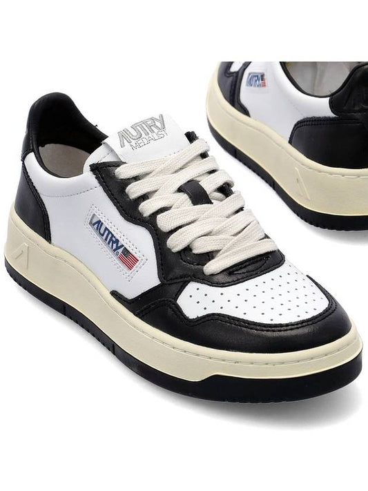 Medalist Leather Low Top Sneakers White Black - AUTRY - BALAAN 2