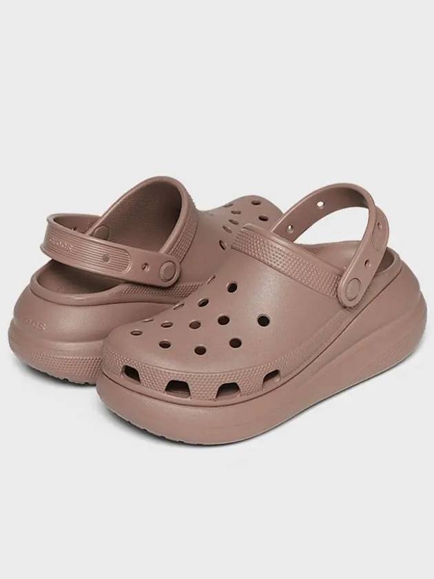 Classic Crush Clog Sandals Latte - CROCS - BALAAN 5