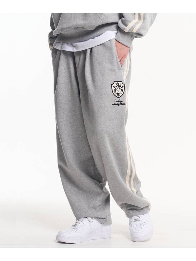 Sporty Embroidery One Tuck Balloon Wide Track Pants Grey - MOO - BALAAN 2