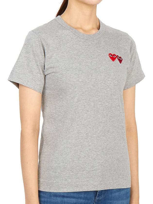 Comme des Gar ons Double Wappen Women s Short Sleeve T Shirt AZ T225 051 3 - COMME DES GARCONS PLAY - BALAAN 3