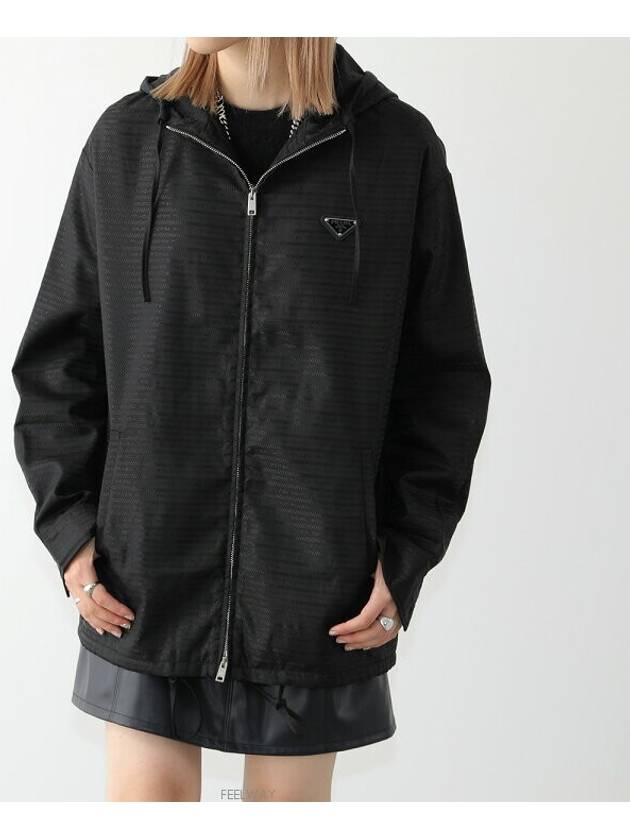 Triangle Logo Re-Nylon Zip Up Hoodie Black - PRADA - BALAAN 4