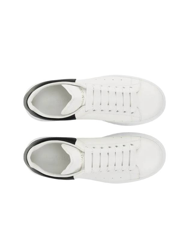 Oversized Leather Tab Low Top Sneakers White - ALEXANDER MCQUEEN - BALAAN 4