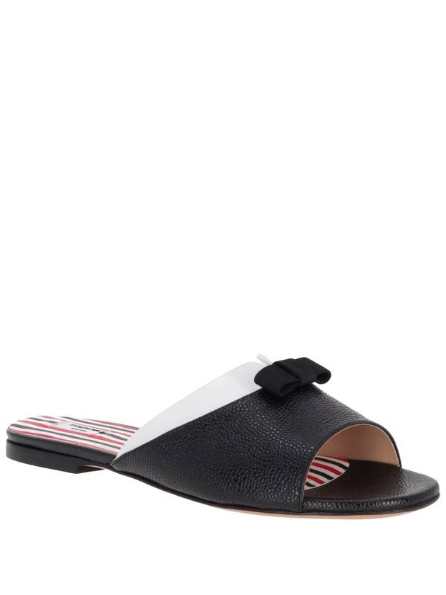 Bow Pebble Grain Leather Slippers Black - THOM BROWNE - BALAAN 4