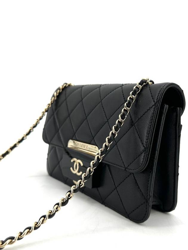 Lambskin Beauty Rock Flap Bag Shoulder Small - CHANEL - BALAAN 5