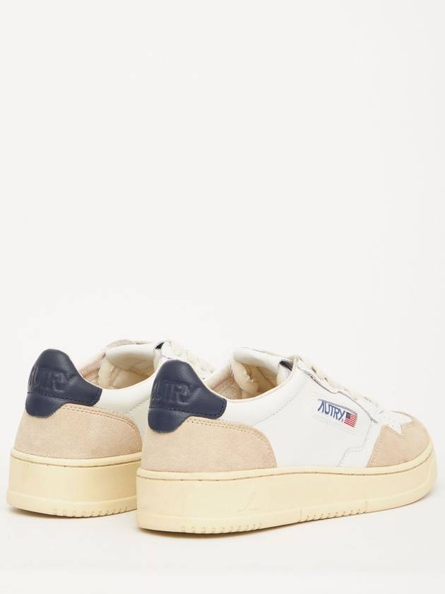 Medalist Navy Tab Low Top Sneakers White Blue - AUTRY - BALAAN 4