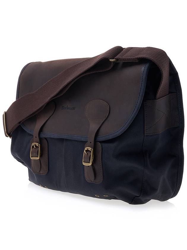 Taras Waxed Leather Cross Bag Navy - BARBOUR - BALAAN 3