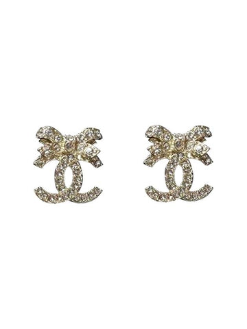 CC Logo Ribbon Metal Diamante Earrings Gold - CHANEL - BALAAN 1