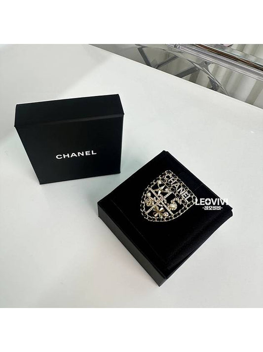 CC Lettering Logo Shield Stars 5 Camellia Clover Pearl Cubic Leather Chain Metal Brooch AB4702 - CHANEL - BALAAN 2