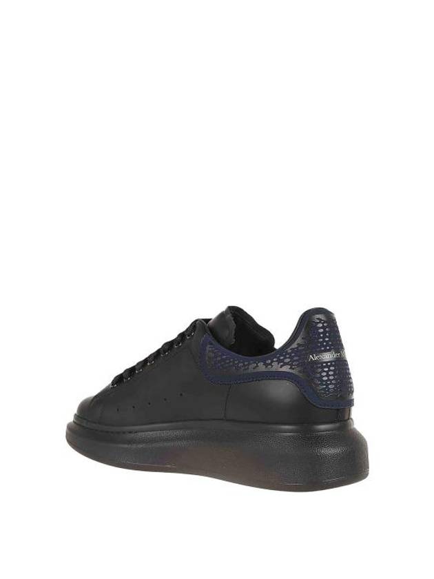 Oversized Sole Navy Tab Low Top Sneakers Black - ALEXANDER MCQUEEN - BALAAN 4