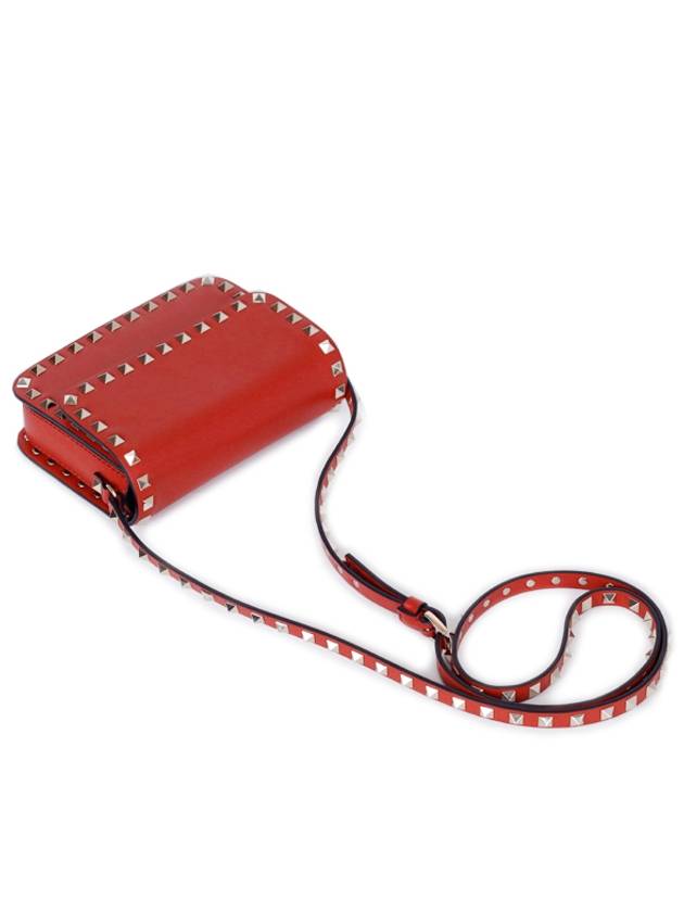 Rockstud Flap Crossbody Bag LW2B0104BOL BRO Red - VALENTINO - BALAAN 5