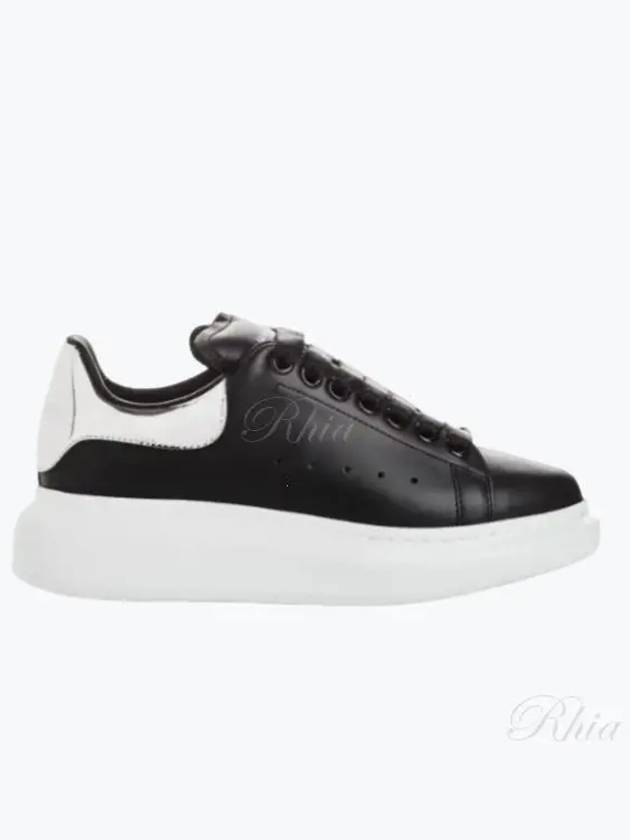 Women's Oversized Leather Low Top Sneakers Black Silver - ALEXANDER MCQUEEN - BALAAN 2