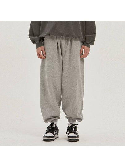 One Tuck Jogger Sweatpants Grey - MOO - BALAAN 2