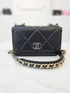 women cross bag - CHANEL - BALAAN 2