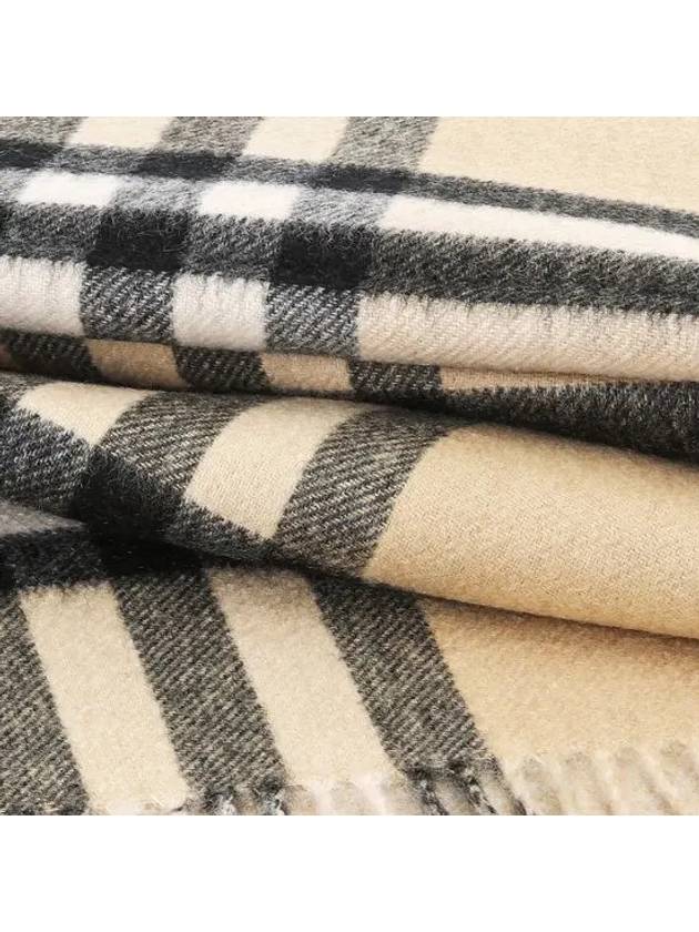 Check Reversible Cashmere Scarf Sand Beige - BURBERRY - BALAAN 4