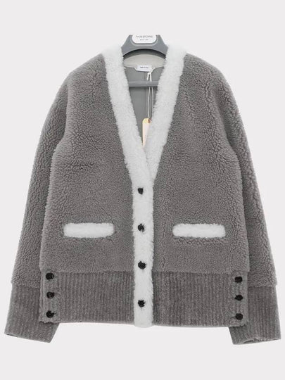 Women's Shearling Contrast Trim V-Neck Cardigan Medium Gray - THOM BROWNE - BALAAN 2