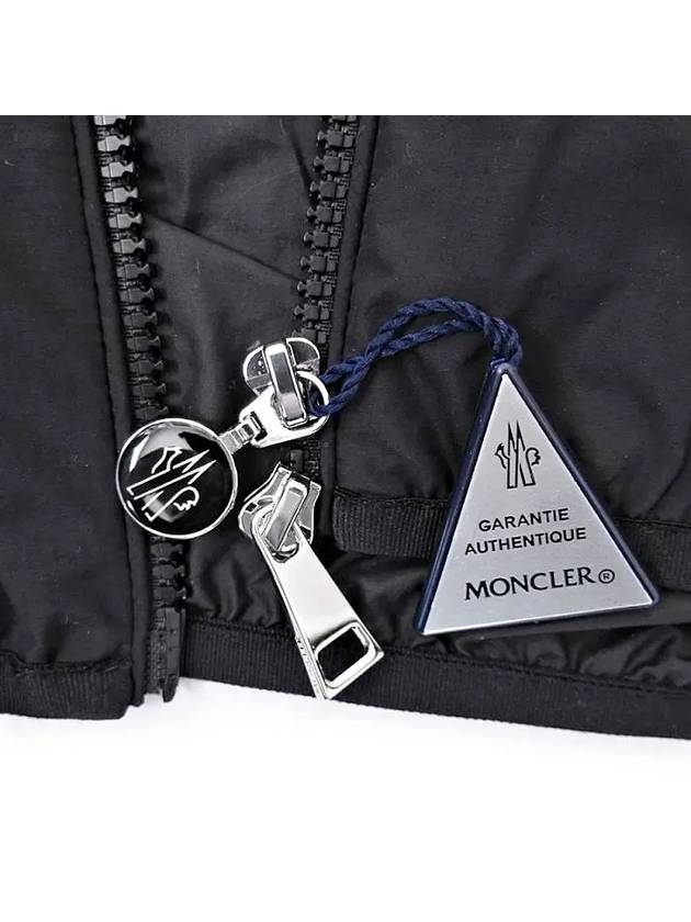 Fegeo Logo Patch Zip Up Hoodie Black - MONCLER - BALAAN 8