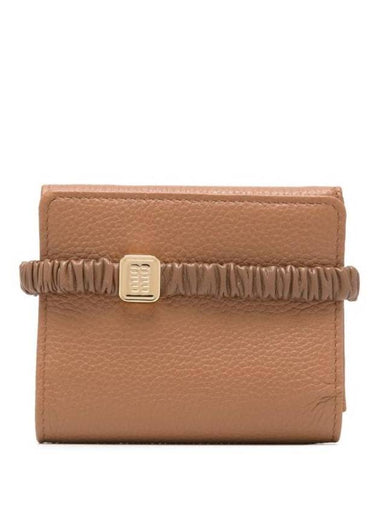 Logo Plaque Bifold Wallet Caramello - MIU MIU - BALAAN 1