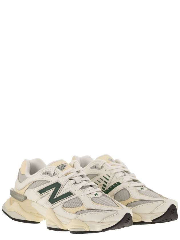 9060 - Sneakers - NEW BALANCE - BALAAN 4