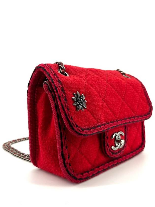 Fabric shoulder bag cross - CHANEL - BALAAN 4