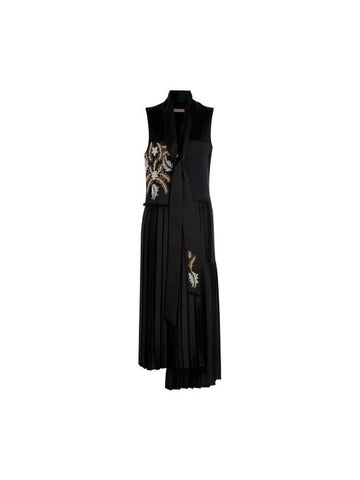 Women's Flor Embroidered Asymmetrical Pleated Midi Dress Black - BURBERRY - BALAAN 1