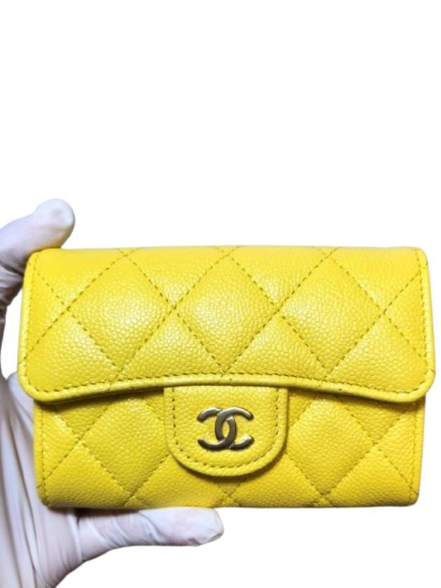 Classic Gold Logo Grained Shiny Calfskin Card Wallet Yellow - CHANEL - BALAAN 4