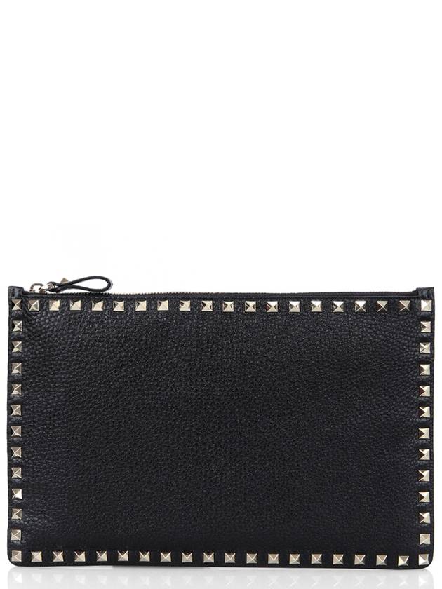 Rockstud Soft Grain Clutch Bag Black - VALENTINO - BALAAN 8