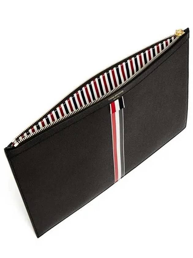 Pebble Grain Three Stripes Medium Clutch Bag Black - THOM BROWNE - BALAAN 4