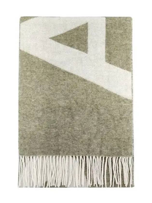 Logo jacquard fringe wool scarf muffler 39821732 270957 1100587 - A.P.C. - BALAAN 1