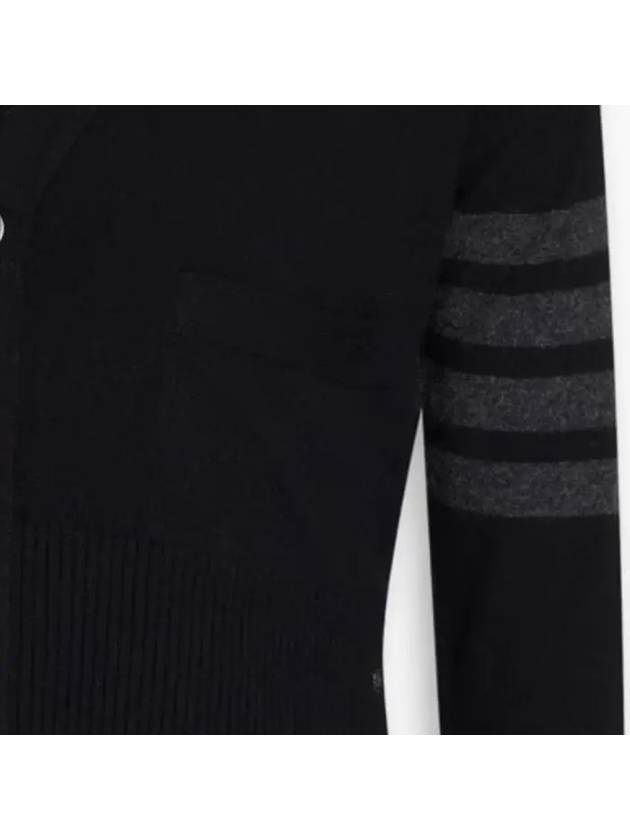 Unisex short cashmere cardigan MKCS01A B5140 - THOM BROWNE - BALAAN 4