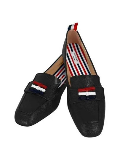 Women's Pebble Grain Leather Flexible Leather Sole 3 Bow Loafer Black - THOM BROWNE - BALAAN 2